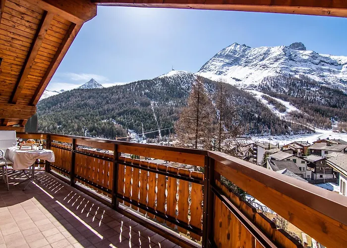 Chateau Penthouse 公寓